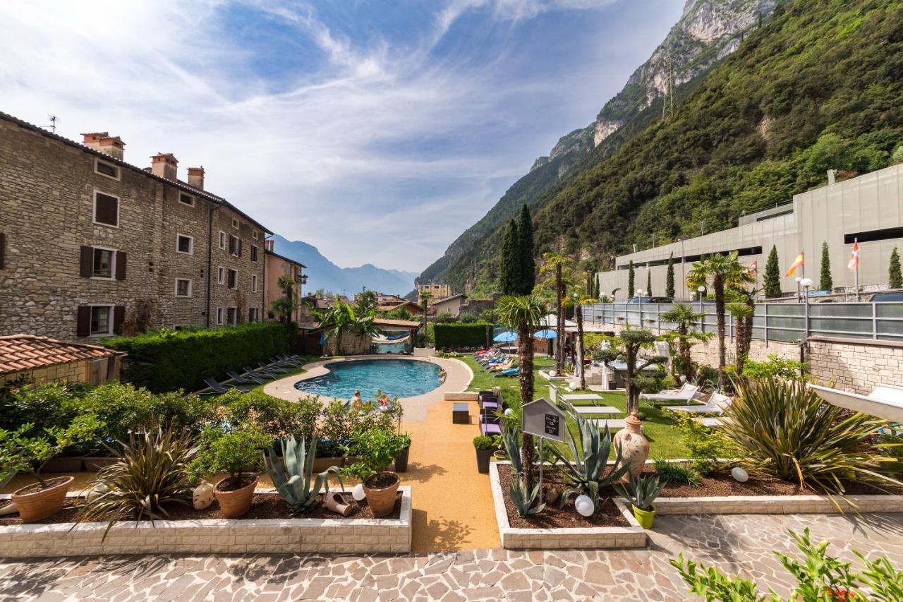 Hotel Canarino Riva del Garda Kültér fotó